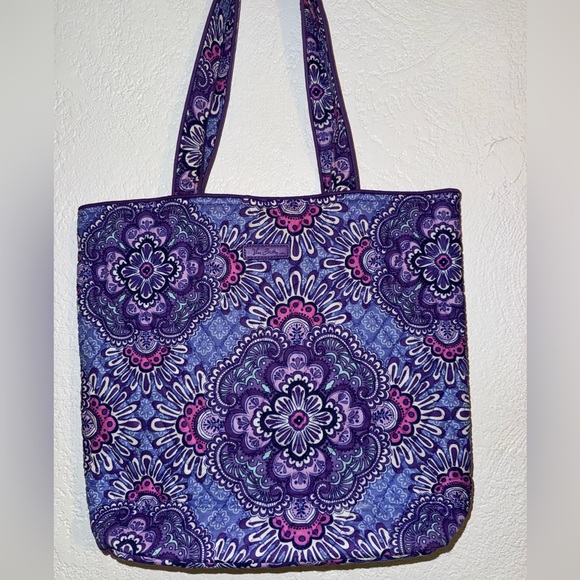 Vera Bradley Lilac Tapestry Pattern Quilted Tote Bag - Like New - Picture 1 of 7